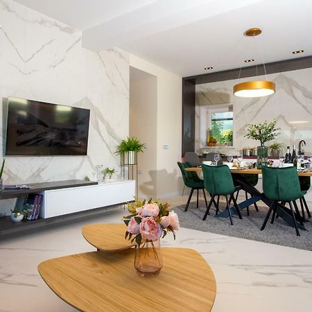 Apartmani Paklenica Noa 스타리그라드 파클레니차 외부 사진