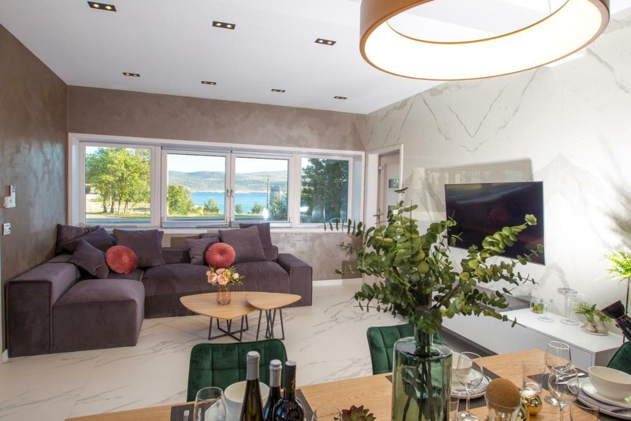 Apartmani Paklenica Noa 스타리그라드 파클레니차 외부 사진