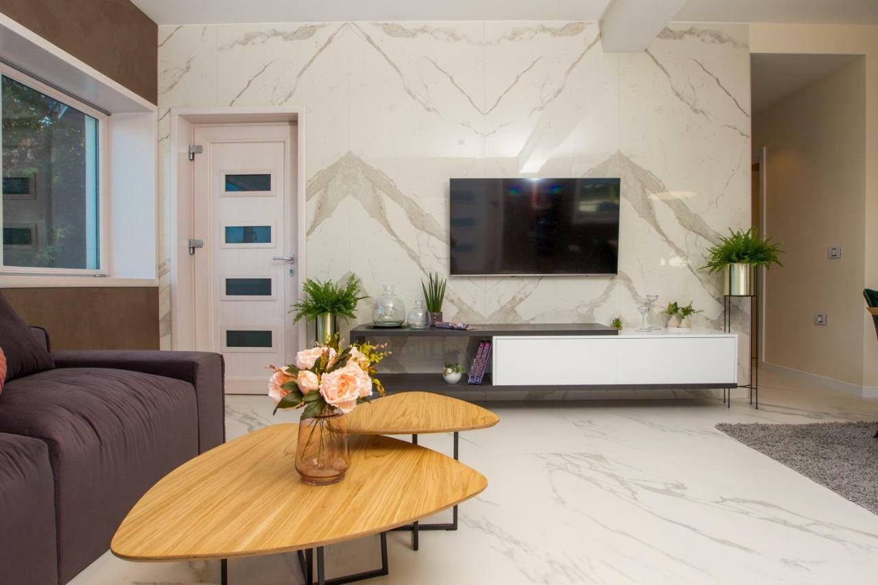 Apartmani Paklenica Noa 스타리그라드 파클레니차 외부 사진